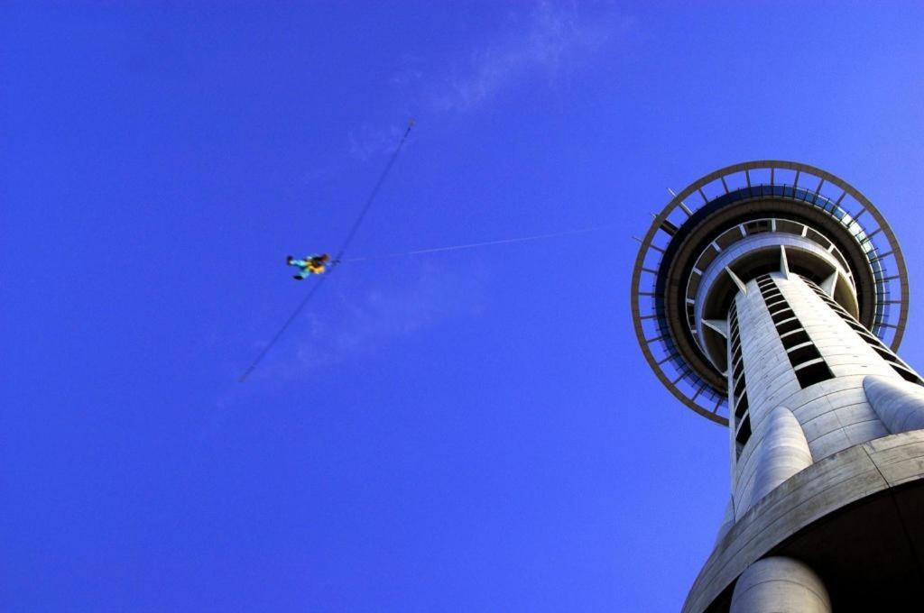 Base Auckland Vandrarhem Exteriör bild