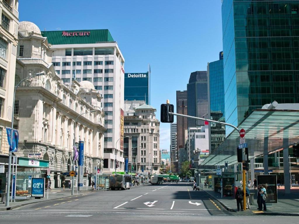 Base Auckland Vandrarhem Exteriör bild